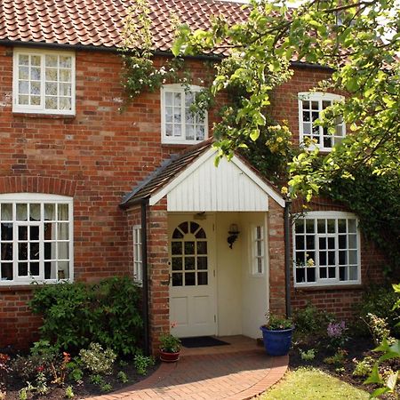 The Cottage Hotel Bradmore  Extérieur photo
