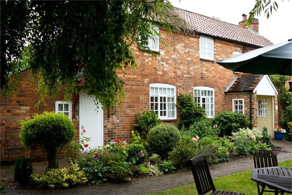 The Cottage Hotel Bradmore  Extérieur photo