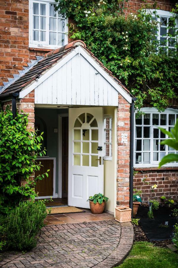 The Cottage Hotel Bradmore  Extérieur photo